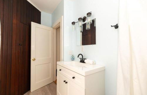 Charming & Newly Renovated 2BR in St Albans - Foto 21