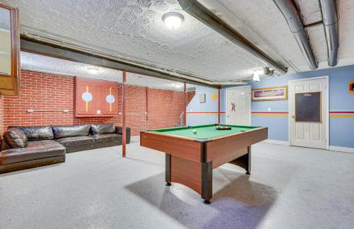 Elegant Pataskala Home with Hot Tub and Fire Pit! - Foto 27