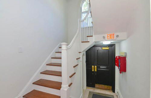 Jennifer's Unique Loft Near Brown 2 Parking Spots - Foto 29