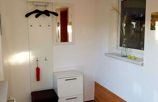 Wohnung bei Kuehlungsborn mit Garten - Foto 2