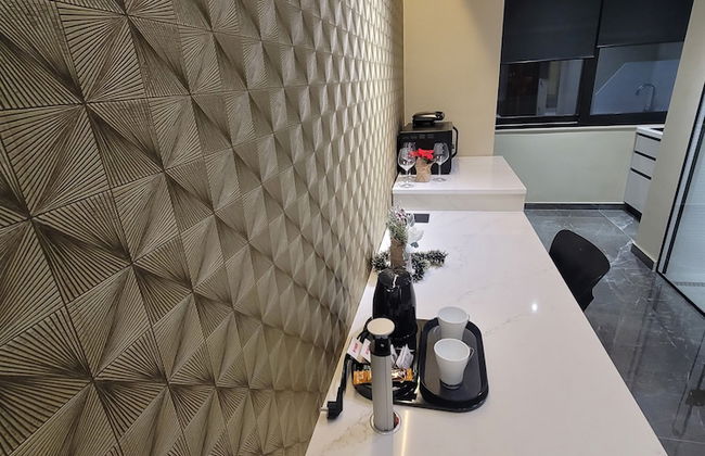 La Mirage Suites & Apartments - Photo 15