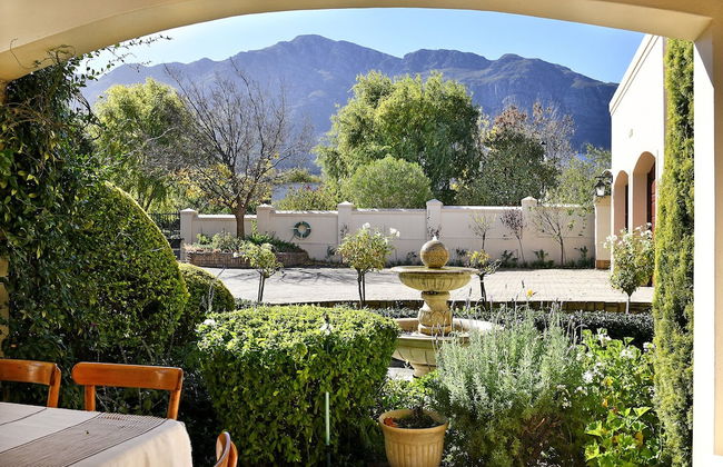 Petit Plaisir is a Romantic Self-catering Cottage on the Side of the Village no1 - Foto 26