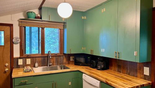 Rose Den - Romantic Mountain Cabin with Views! - Foto 5, dishwasher