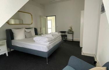 Zentral gelegenes Premium-Apartment mit viel Tageslicht - Foto 13