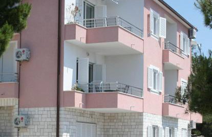 Apartments by the sea Bilo, Primosten - 3090 - Photo 3