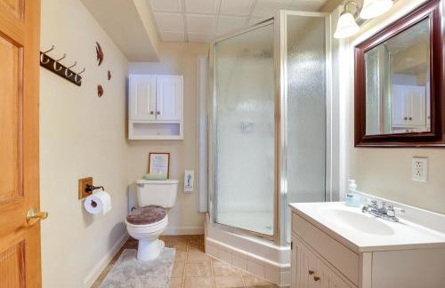 Lockes Glen - Lakefront Geneva Getaway with Dock! - Foto 24