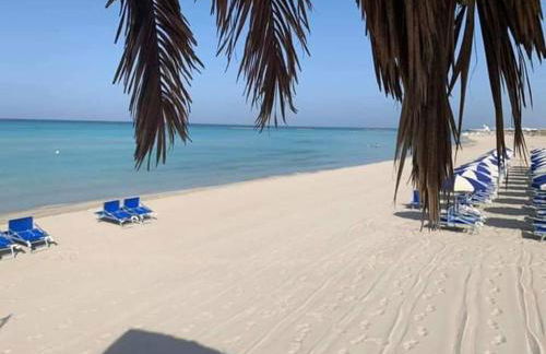 Bilocale vista spiaggia 10 metri dal mare - Foto 1