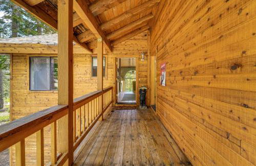 Close to Ski Slopes Tahoe Ski Chalet with Fireplace - Foto 25