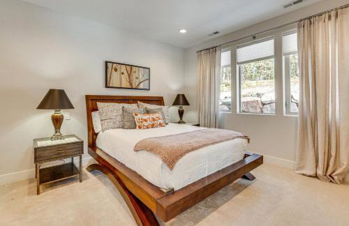 Trail Access On-Site! Wooded Colorado Springs Gem - Foto 14