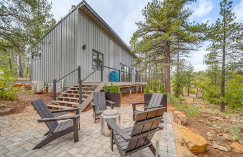Modern Cabin Living! Mtn-View Gem in Munds Park - Foto 1