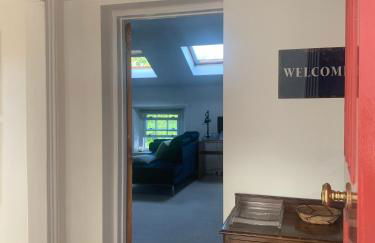 Top Floor. Top Notch. Tranquil Treat. Stone's throw from Thames. - Foto 21