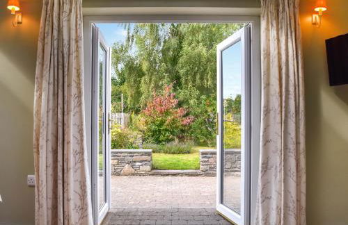 Aeron Villa - Photo 27