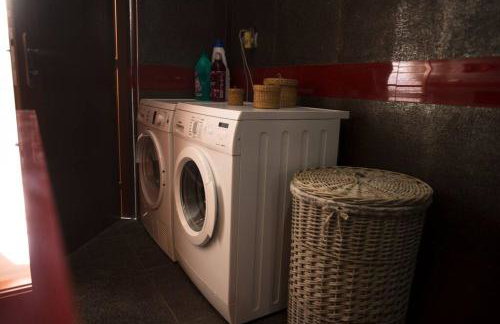 Modern Luxury Villa with Pool, just 5min to sea - Foto 29