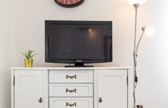 JOVI-relaxing, fenced, private, heated pool & view - Photo 47