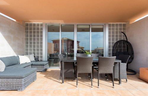 Modern House With Private Swimming Pool - Foto 2