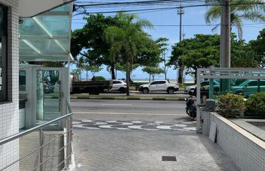 Apartamento em Santos no Gonzaga em frente a praia - Foto 29