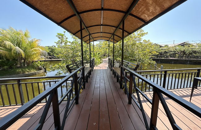 The Beatles Lagoon - Photo 65