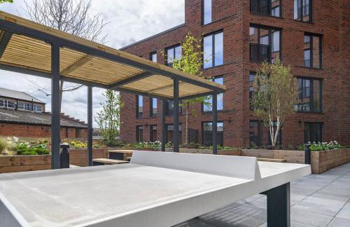 City Centre Deluxe with amazing Garden Terrace - Pass the Keys - Foto 34