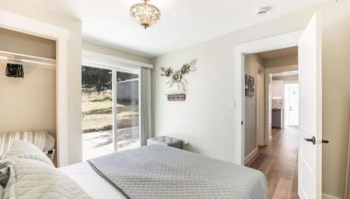 Flying Colors Cottage Walk to Downtown - Foto 5