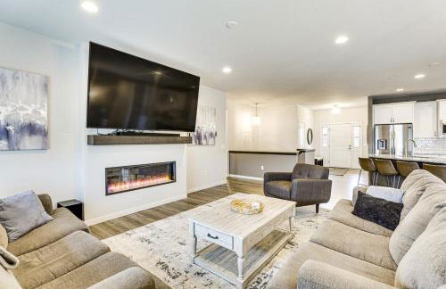 Spacious and Modern Home with Deck in Oregon! - Foto 4