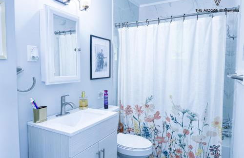 The Moose #4 - Elvis Presley King Suite with Free Parking and WIFI - Foto 19