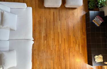 Poconos Chalet -Kayaks- HotTub-Karaoke-Lake - Foto 2