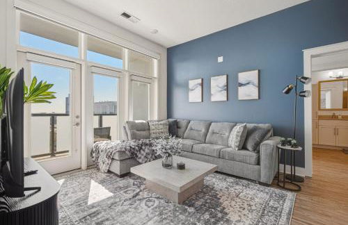 Blue Haven - Pool, City Views, Free Parking - Foto 1