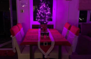 Logi-Bear Lodge with Hot Tub - Photo 22