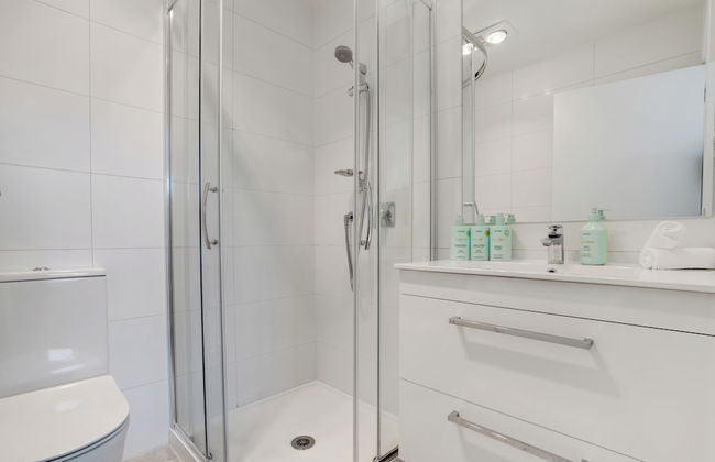 Brand New House by Botany - Parking - Foto 26