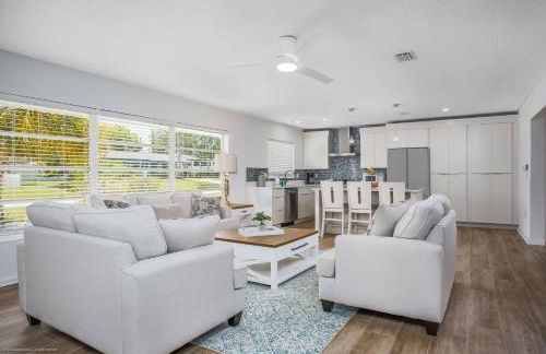 Gorgeous Grove Contemporary Family Home - Foto 34