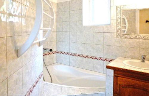 Stone cottage with shared pool, Chambonas - Foto 8