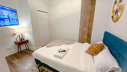 Spacious 2BR Vacation Rental with City View, Optional Parking and Gym Near McCormick Place & Downtown Chicago Attractions - Foto 3