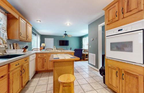 Serene Home Near Douglas Lake Yard Games Grill - Foto 7