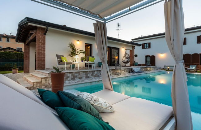 The Luxury Beach Villa - Foto 1