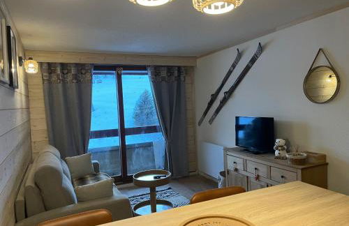 LE CORBIER Vue pistes Studio 5 personnes entièrement rénové et labellisé Qualité Hébergement Sybelles - Foto 3