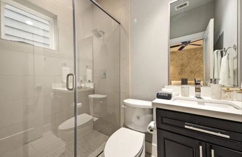 Rooftop EaDo Nr Downtown Yard BBQ Games WiFi - Foto 40