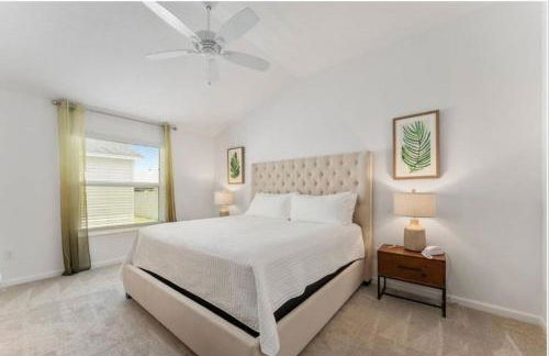 Large 3 bedroom with Pool and Golfcart - Foto 6