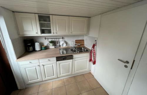 Altes Bauernhaus in der Natur - Foto 17