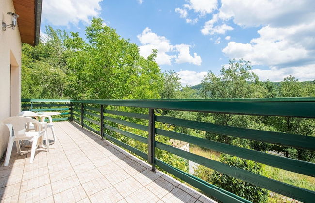 Inviting Holiday Home in Miremont With Garden - Foto 27