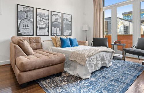 Urban Bourbon Escape - Downtown Louisville Getaway - Foto 27