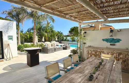 Casa Duende, Estepona, Private beach house with heated pool - Photo 56