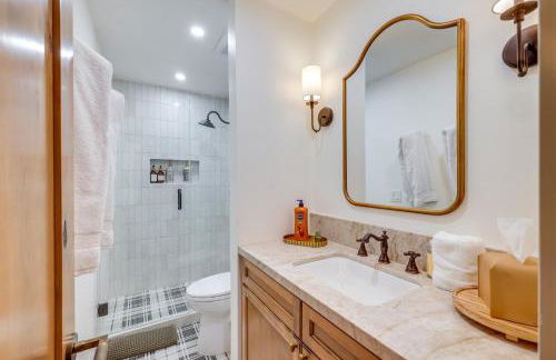 8 Mi to Northstar Slopes Tahoe Gem with Fireplace - Foto 18