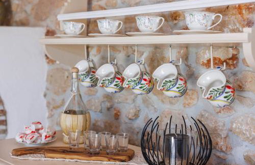 Villa Melary with Pool and Jacuzzi - Photo 10