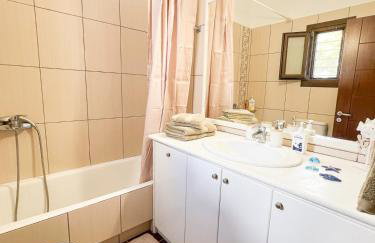 Cozy Sea View Home in Drios, Near Beaches and Shops - Photo 22