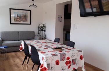 Logement lumineux avec terrasse - Photo 1