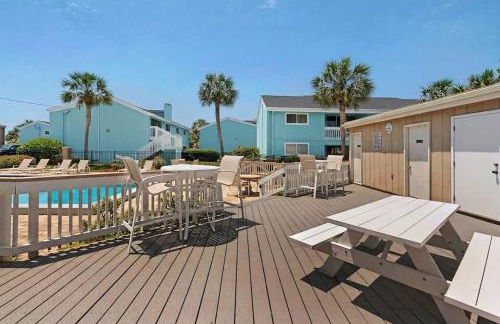 Steps to the Beach Pool Courts Family Fun - Foto 25