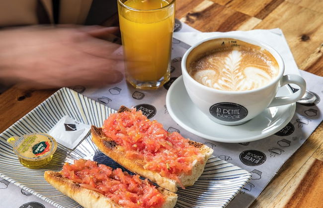 Live in Chianti Apartaments by Concept Flats - Photo 48