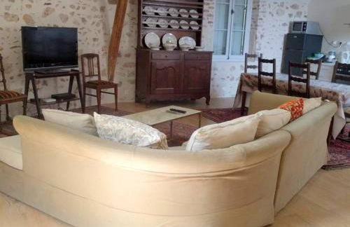 Maison médiévale 15ème siècle dans village historique d'Hérisson - FR-1-489-29 - Foto 1