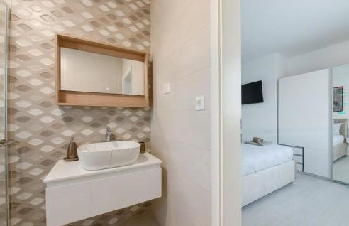 Awesome Home In Mali Vareski - Foto 35