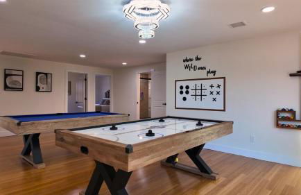 Catskills Escape Hot Tub Massage Chairs & Games - Foto 56